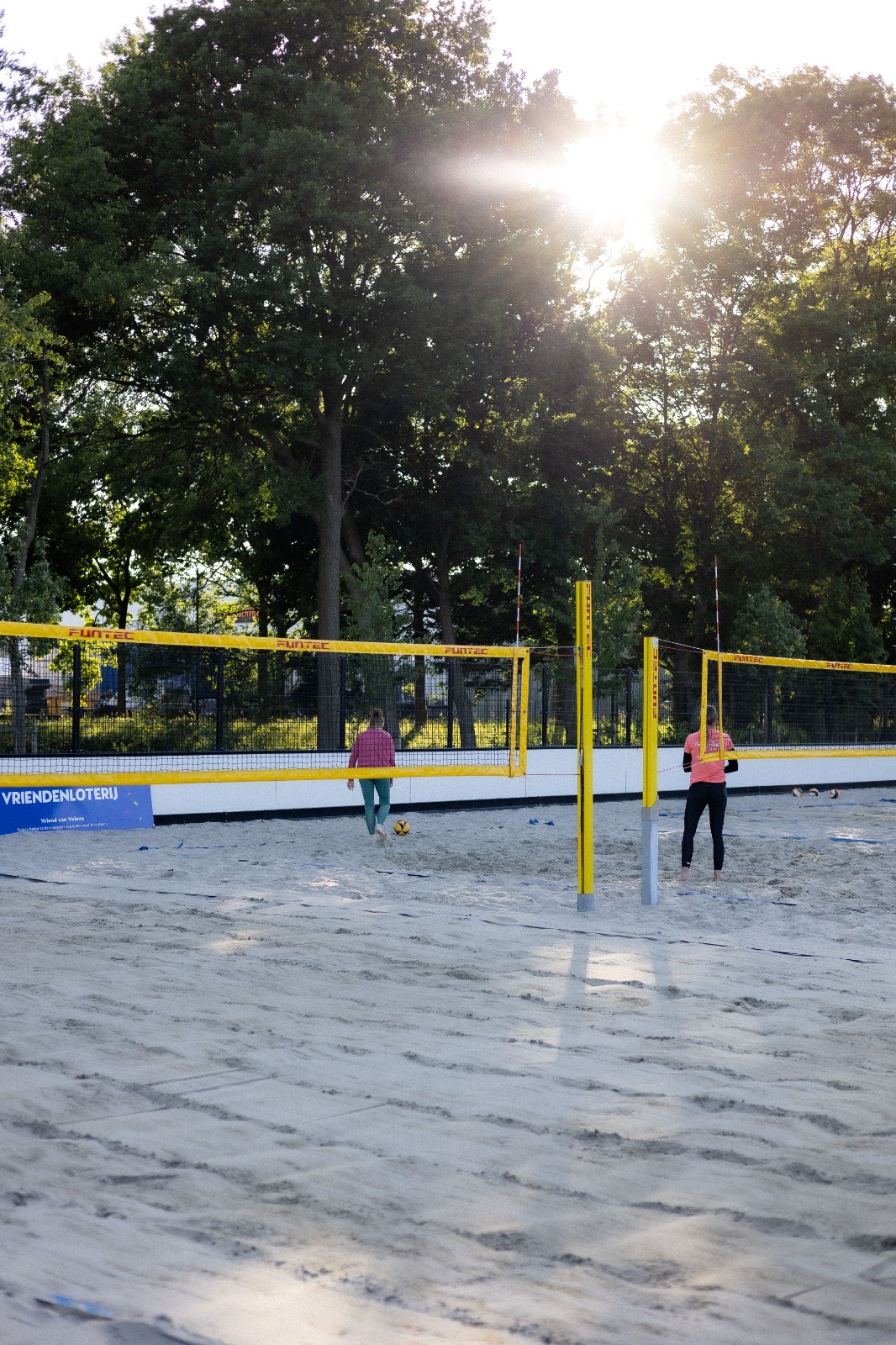 Volleybalnet op het strand